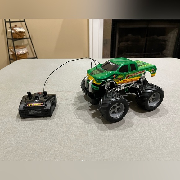 RC Monster Truck Toy (Untested Condition) - Picture 4 of 7